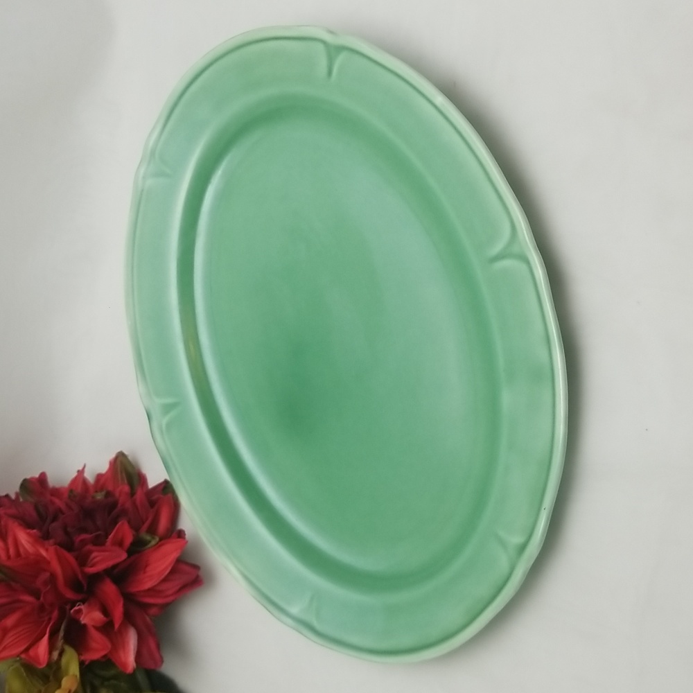 Mount Clemens Pottery Petal Green Oval Serving Platter